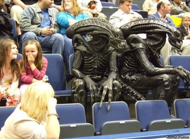 alien_audience.jpg