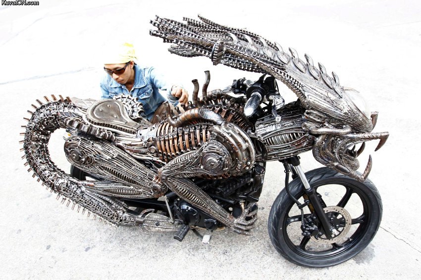 alien_bike.jpg