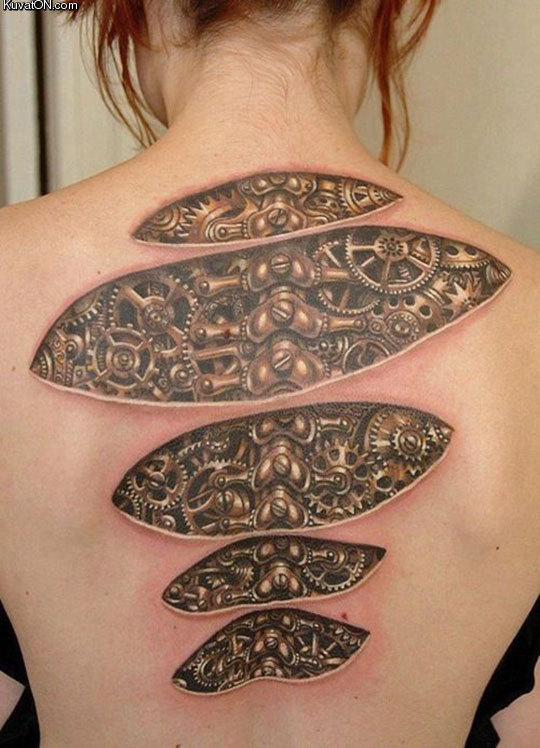 amazing_biomechanical_tattoo.jpg