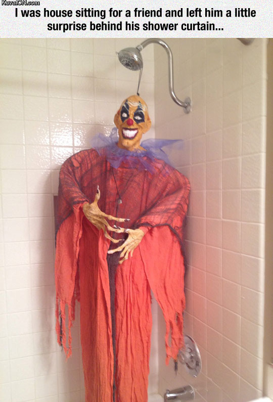 bathroom_clown_prank.jpg