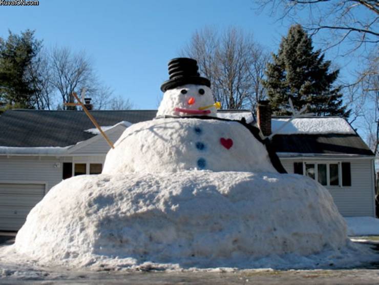 bigsnowman3.jpg