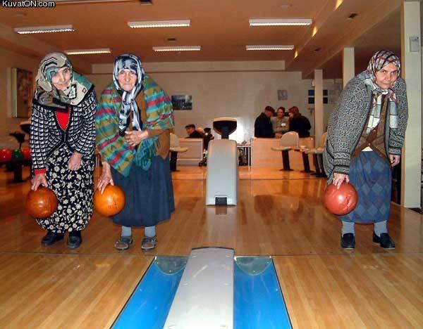 bowling3.jpg