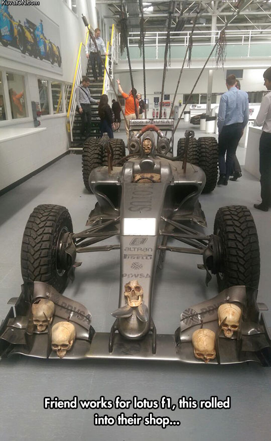 cool_lotus_f1_car.jpg