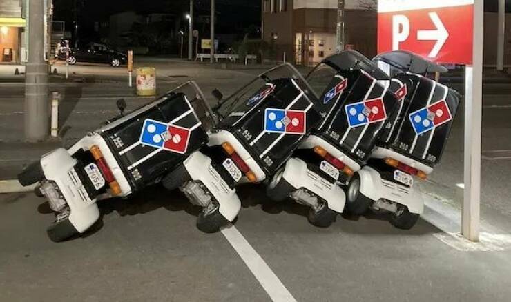 dominos4.jpg