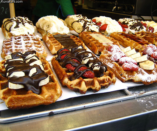 epic_belgian_waffles_omnomnom.jpg