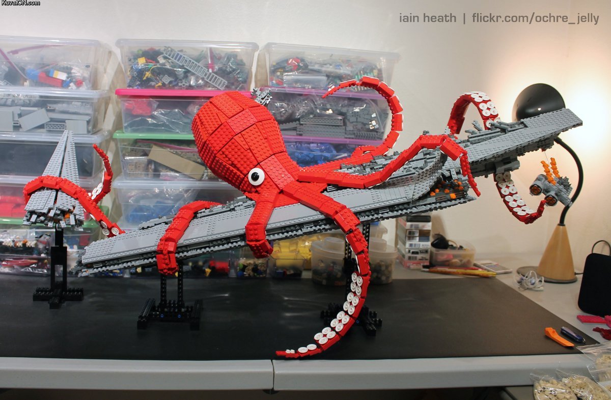 giant_space_kraken_vs_super_star_destroyer_lego_art.jpg