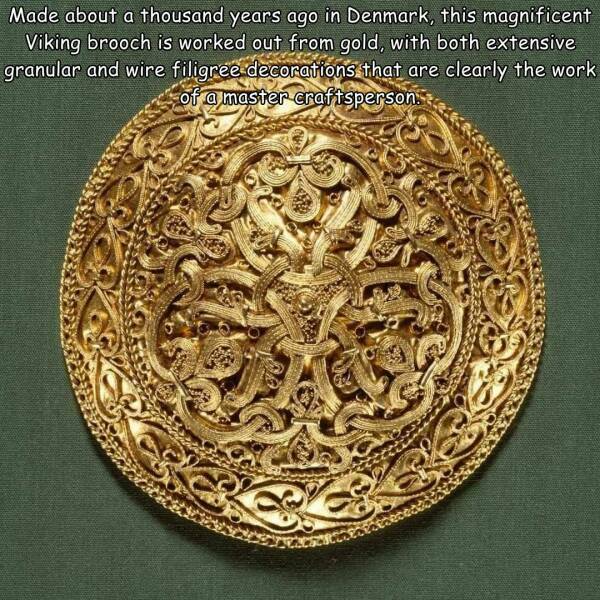 golden_viking_brooch.jpg