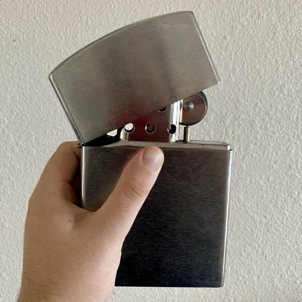 iso_zippo.jpg