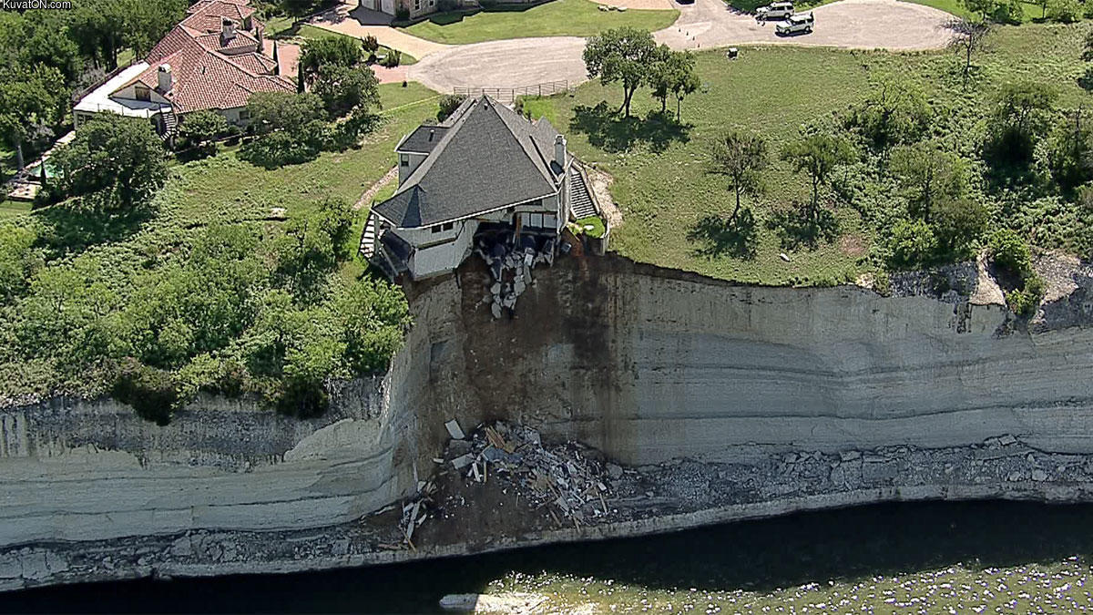 lake_whitney_house_collapse.jpg