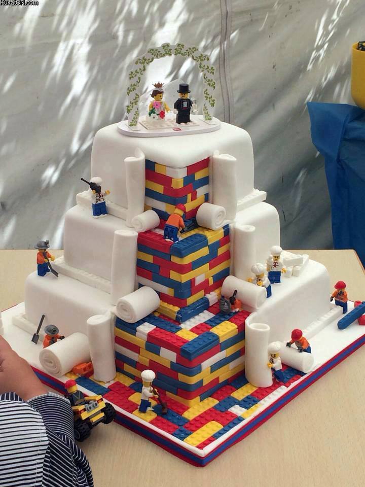 legocake.jpg