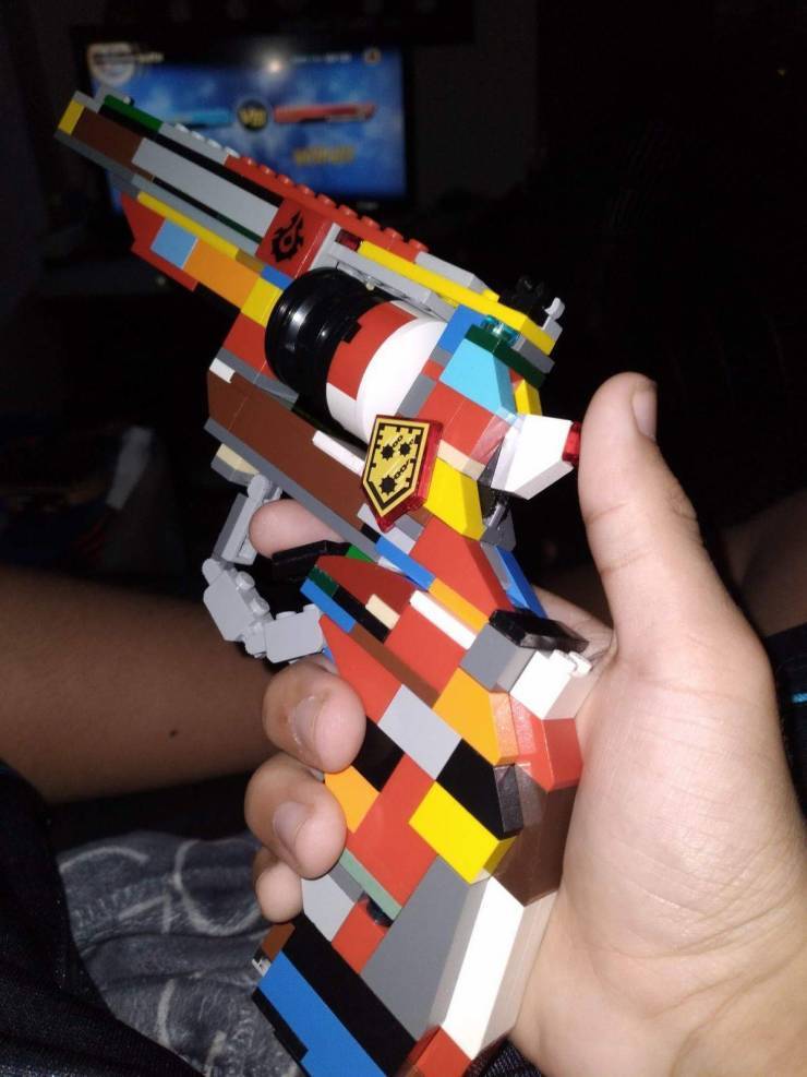 legopistol.jpg