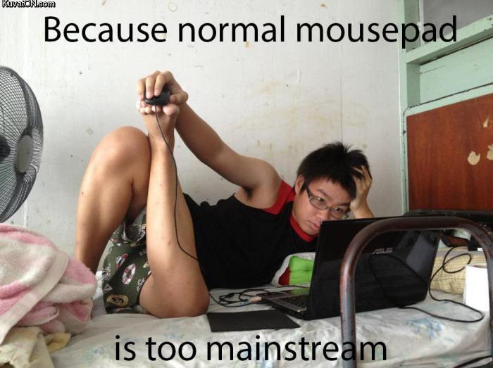 normal_mousepad_is_too_mainstream.jpg