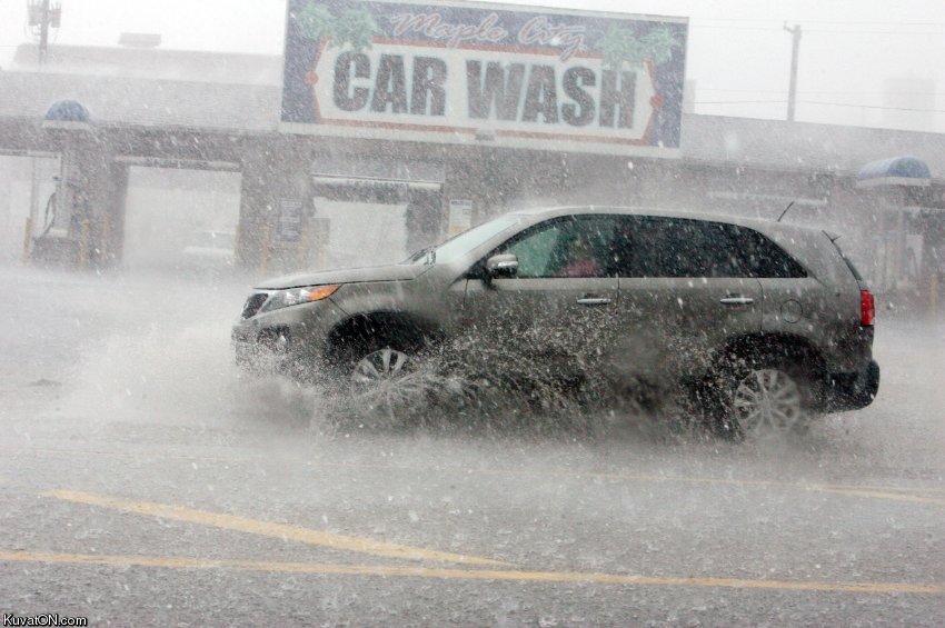 open_air_car_wash.jpg