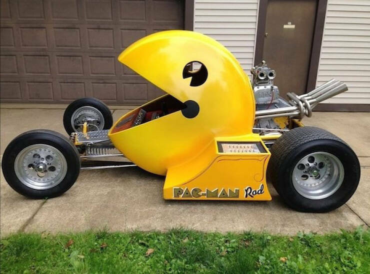 pacmancar.jpg