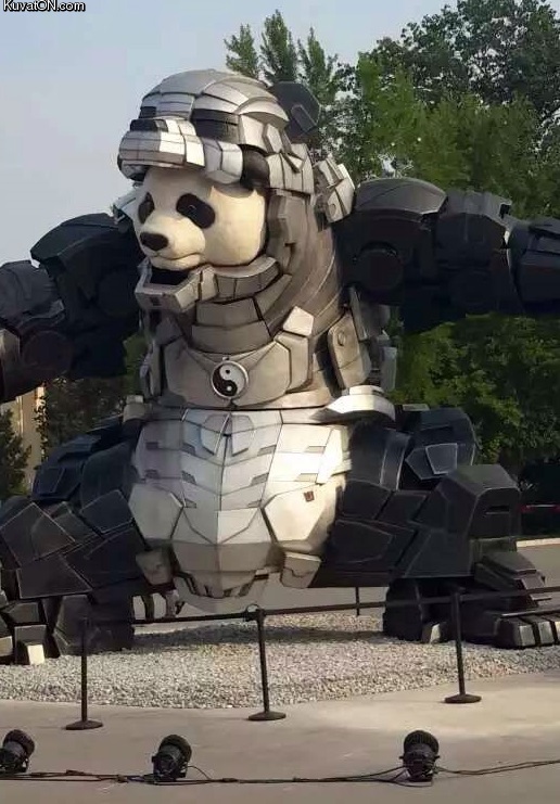 panda_statue_in_china.jpg