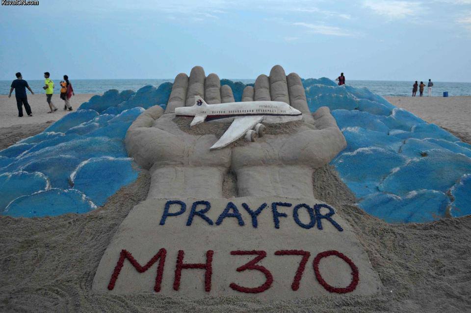 pray_for_malaysia_airlanes.jpg