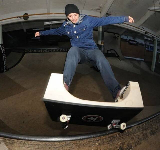 skater3.jpg