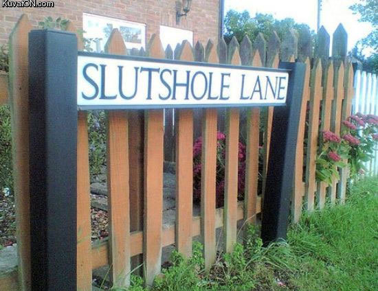 slutshole_lane.jpg