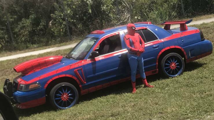 spiderman_and_car.jpg