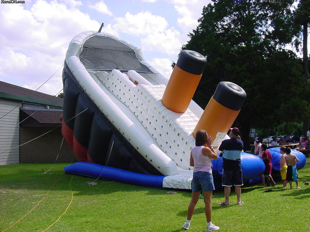 titanic_adventure_slide2.jpg