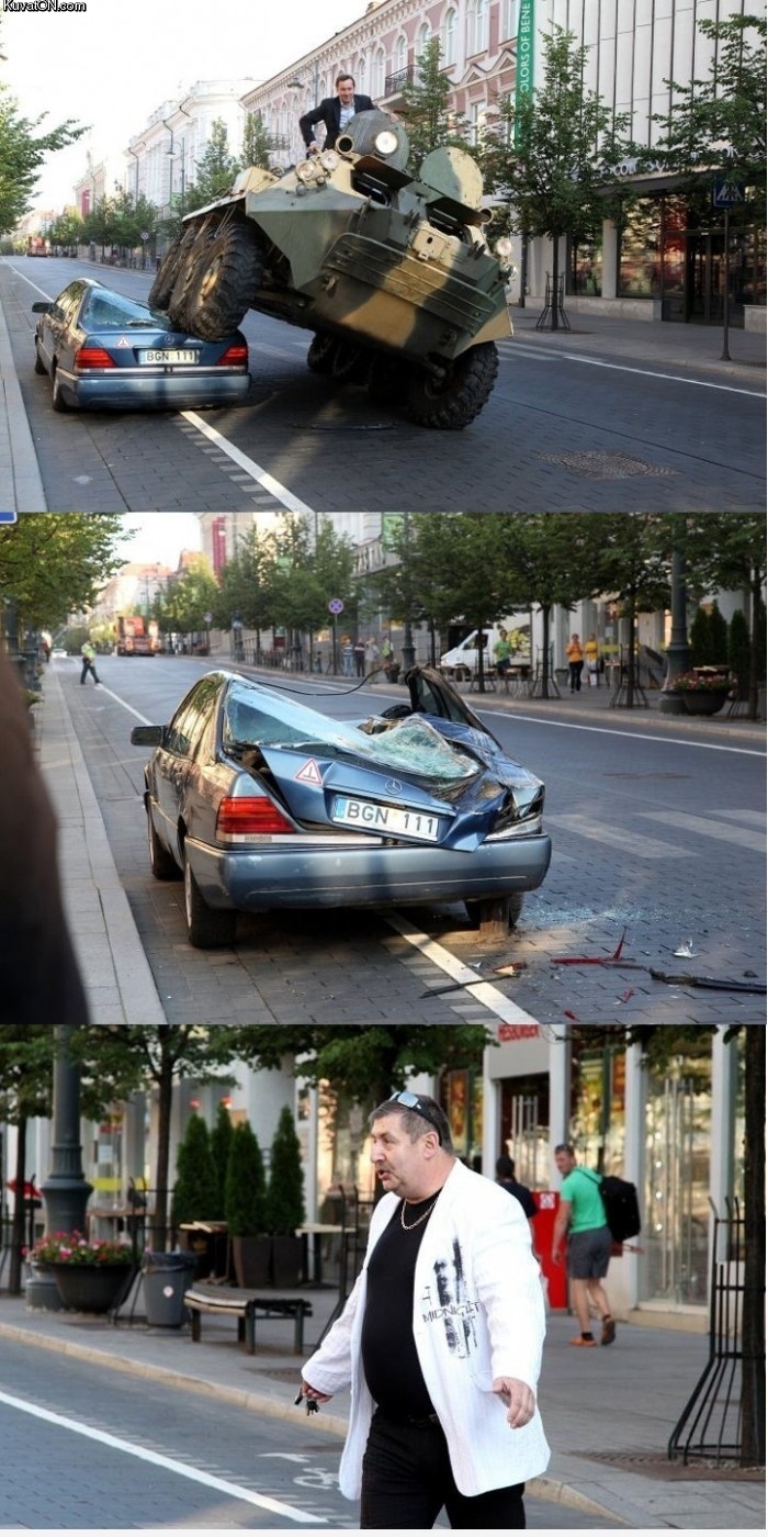 vilnius_bicycle_lane_parking_solution.jpg