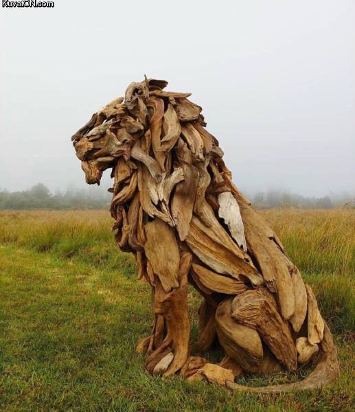 woodlion.jpg