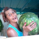 hotbabe_with_huge_melons.jpg