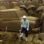 sand_sculptures_exhibited_at_tottori_japan_dune.jpg